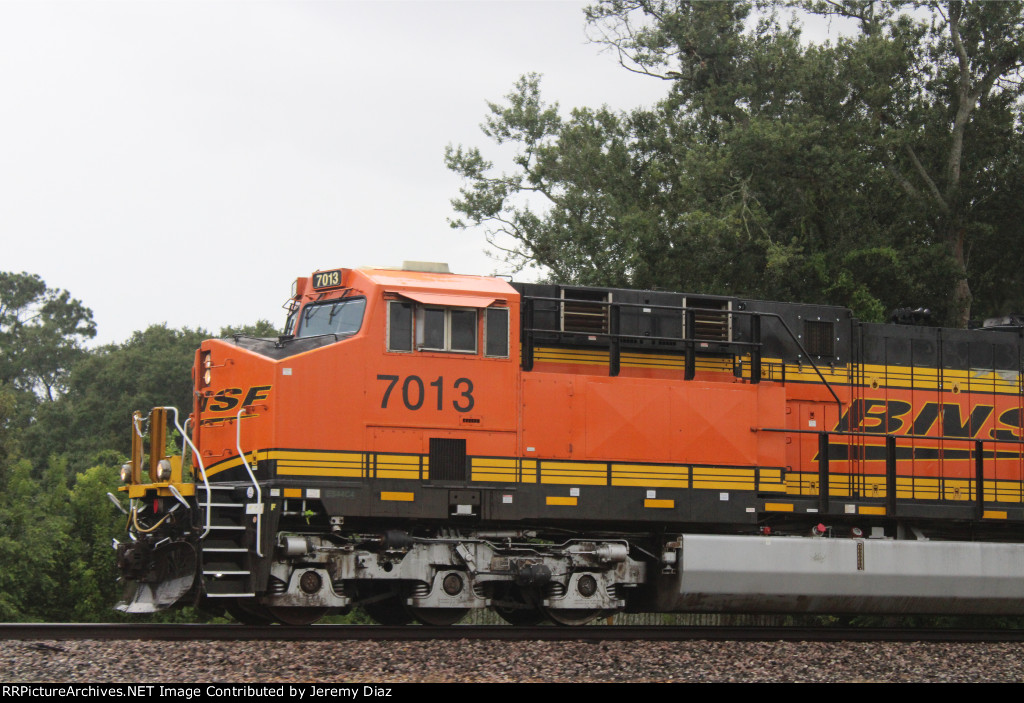 BNSF 7013